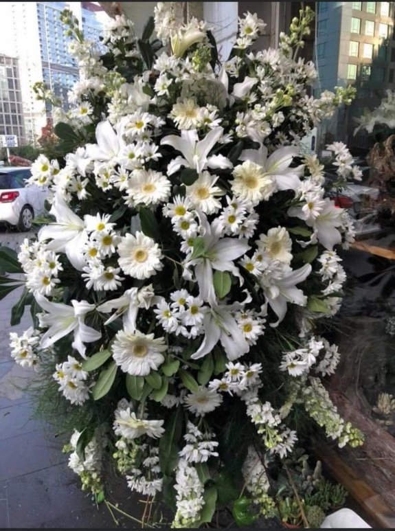 Ayaklı Ferforje Beyaz  Lc 85
